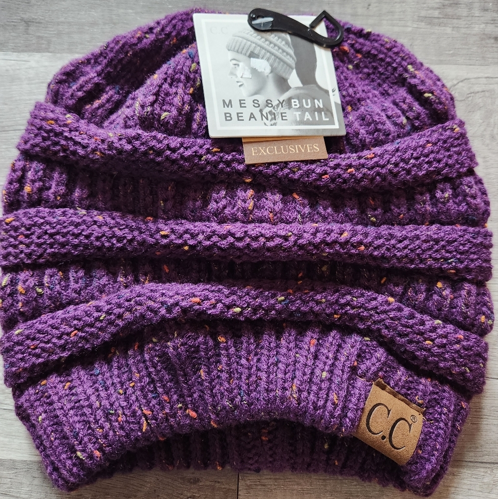 Sequin CC Beanie Tail Beanie